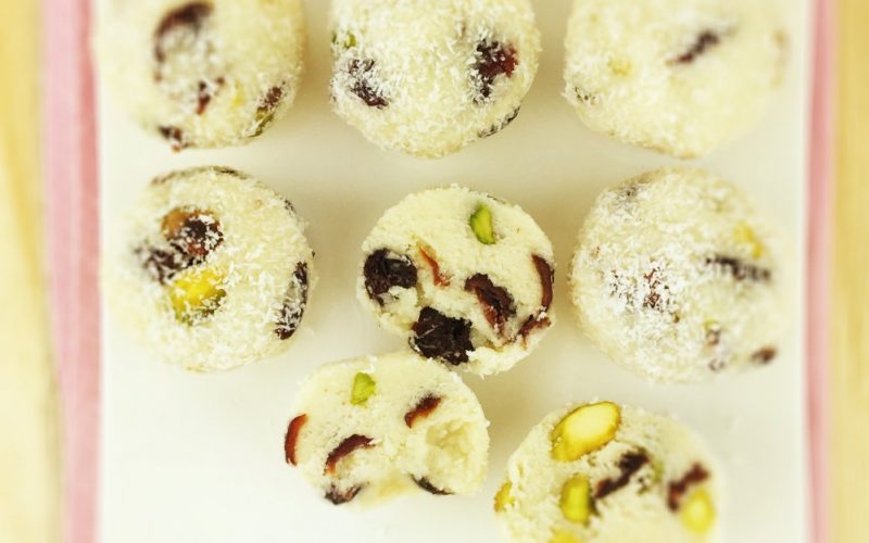 cranberry-and-pistachio-balls-1000